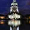 Grafika Kids Deutschland Edition - Völkerschlachtdenkmal, Leipzig, Allemagne by Night*Enfant Allemagne|Monuments
