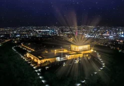 Art Puzzle Neon Puzzle - Anitkabir*Femme Pièces Phosphorescentes|Personnages Célèbres