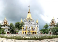 Grafika Temple Buu Long*Femme De 2 000 Pièces|De 2 000 Pièces