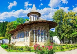Enjoy Puzzle Voronet Monastery, Suceava* Monuments|Églises, Cathédrales Et Mosquées